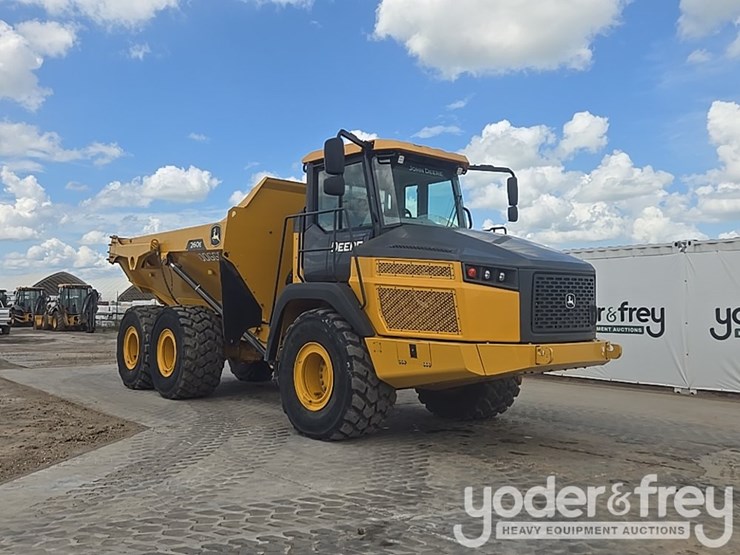 2023-deere-260e-image-7