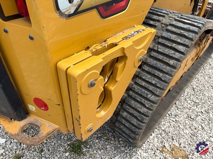 2022-caterpillar-259d3-image-26