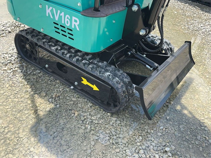 cfg-industrial-kv16r-mini-excavator-image-7
