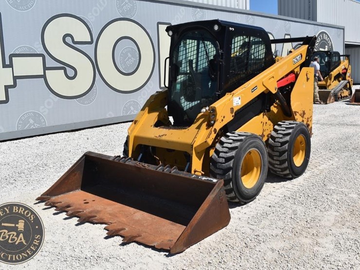 2021-caterpillar-262d3-image-2