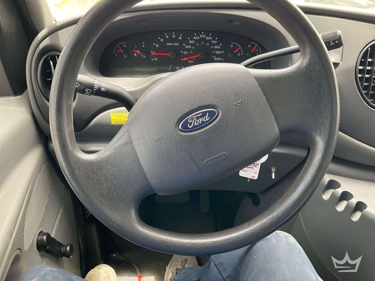 2007-ford-cargo-image-13