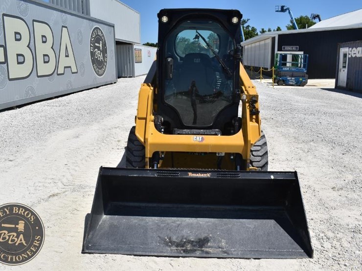 2024-caterpillar-226d3-image-21