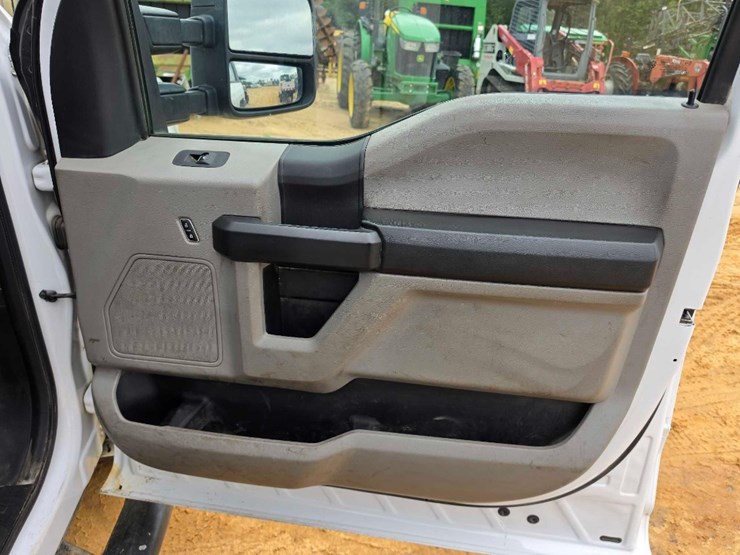 2019-ford-f250-image-9