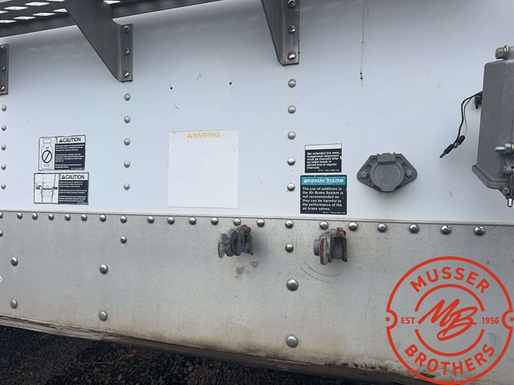 1997-wilson-grain-trailer-image-9