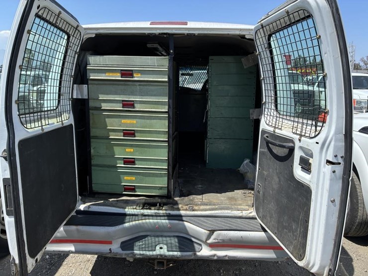 2002-ford-e350-sd-image-14
