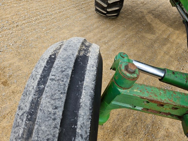 john-deere-2950-image-48