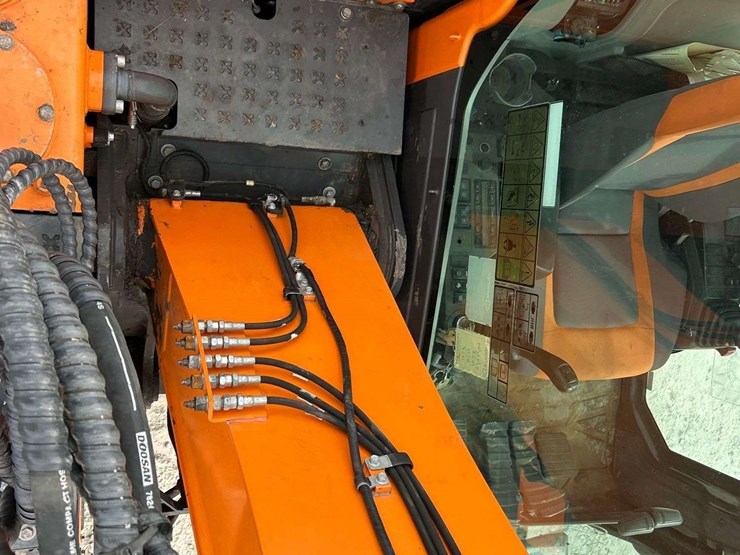 2019-doosan-dx140-lcr-5-image-35