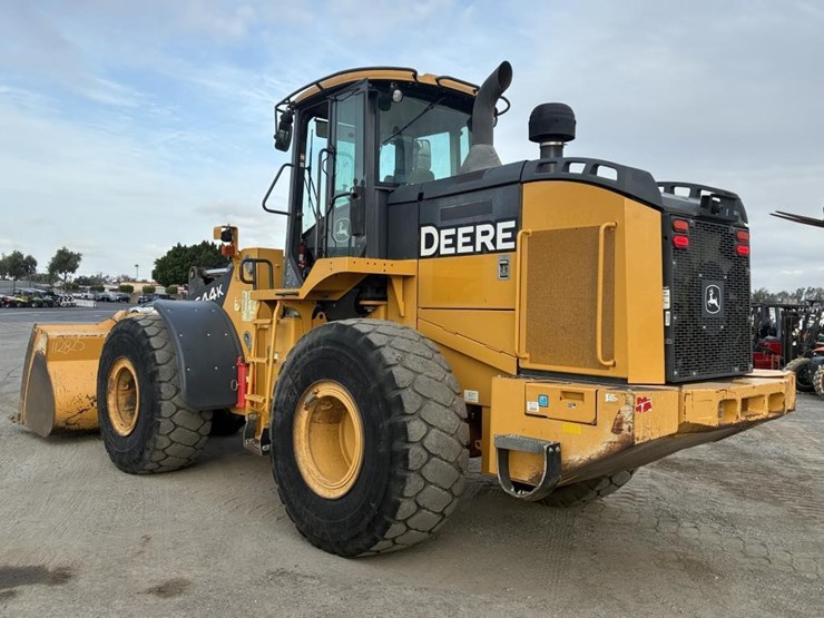 2018-deere-644k-image-4