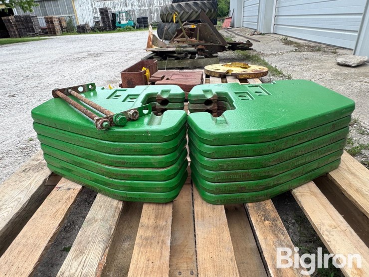john-deere-12-image-9