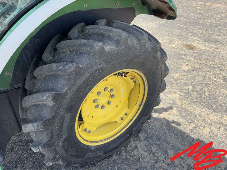 2012-john-deere-5100m-image-18