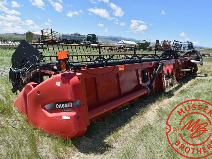 2011-case-ih-3020-image-13