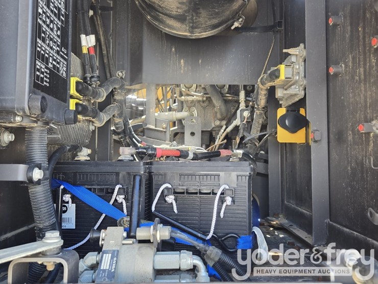 2022-volvo-ec350el-image-32