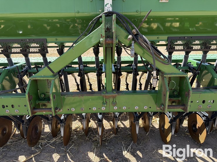 john-deere-520-image-9