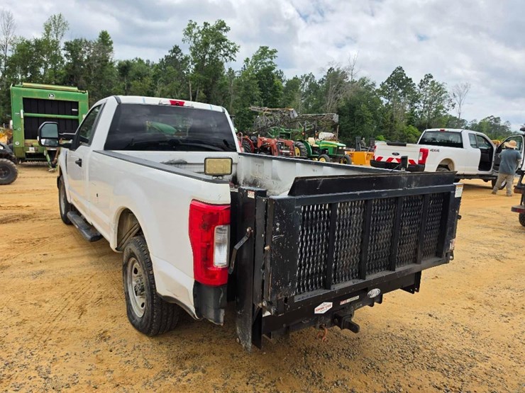 2019-ford-f250-image-2