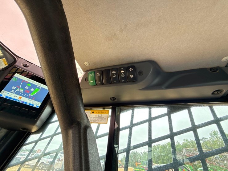 takeuchi-tl6r-image-19