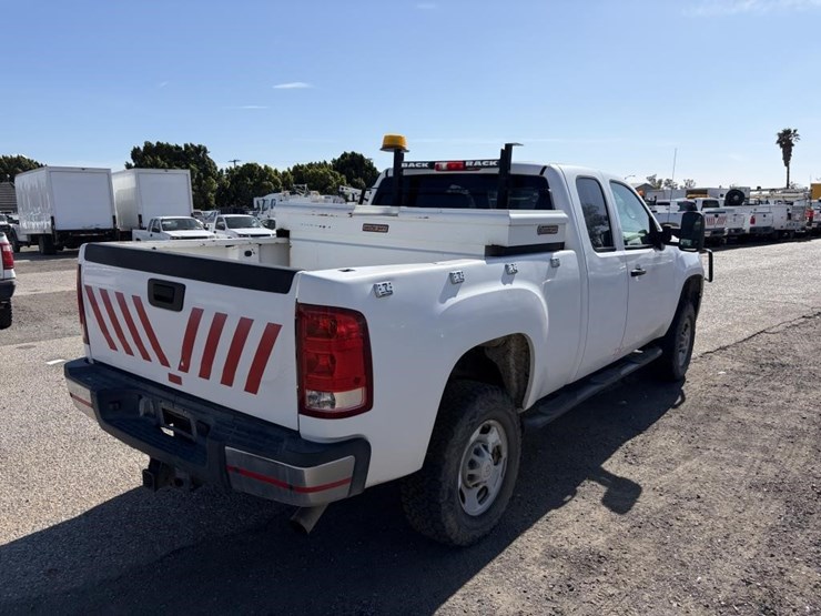 2012-gmc-2500hd-image-3