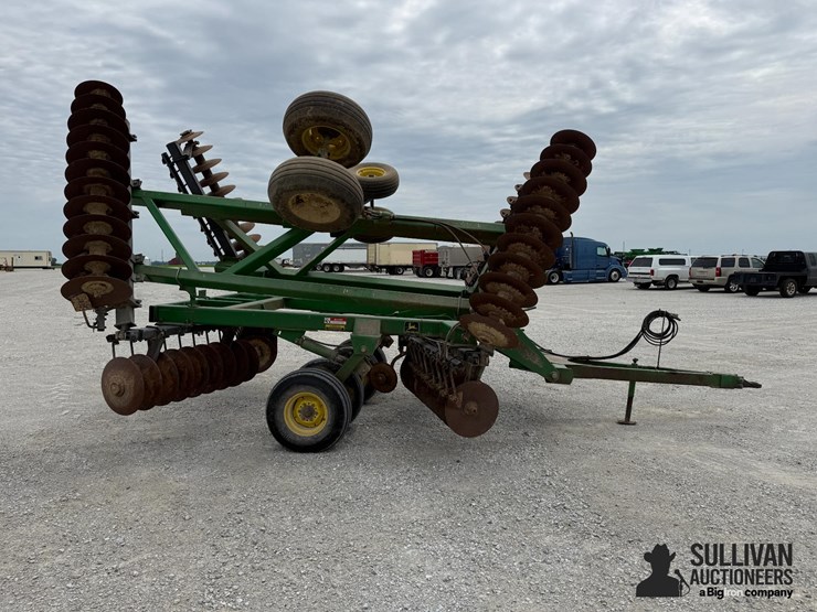 john-deere-630-image-4