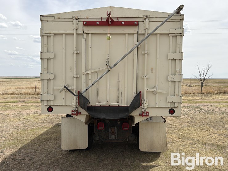 1969-kenworth-w923-image-6