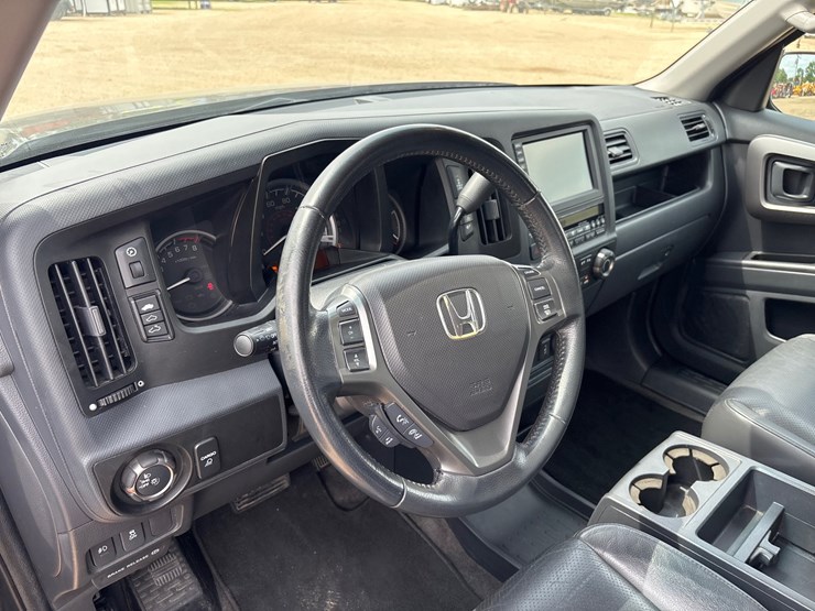 2012-honda-ridgeline-image-7