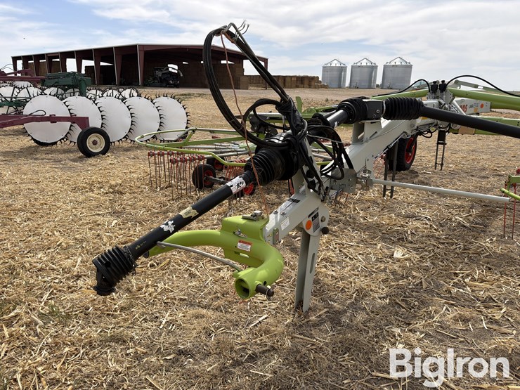 2015-claas-liner-2900-image-9