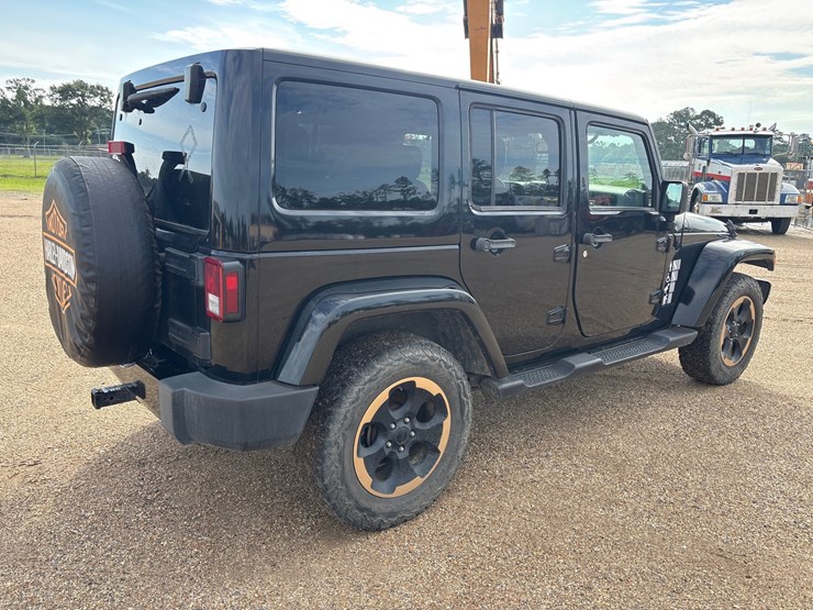 2014-jeep-wrangler-image-3