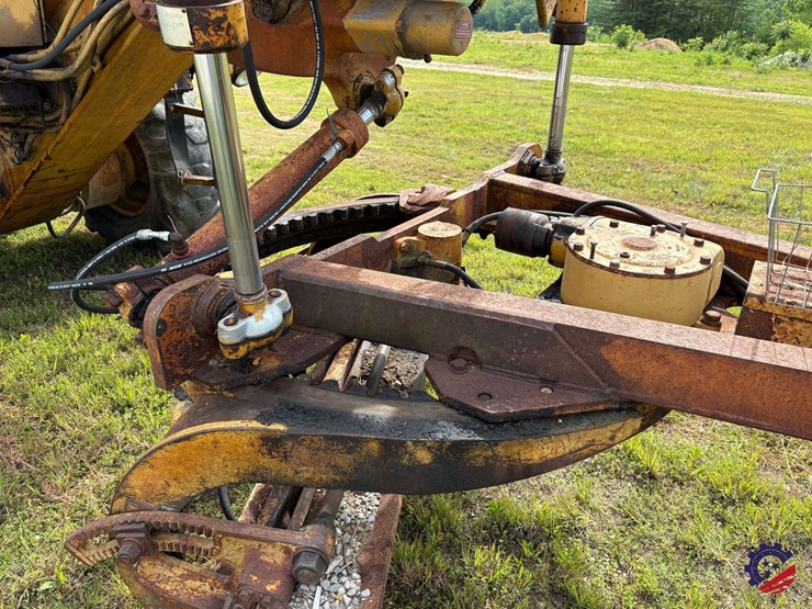 caterpillar-130g-image-83