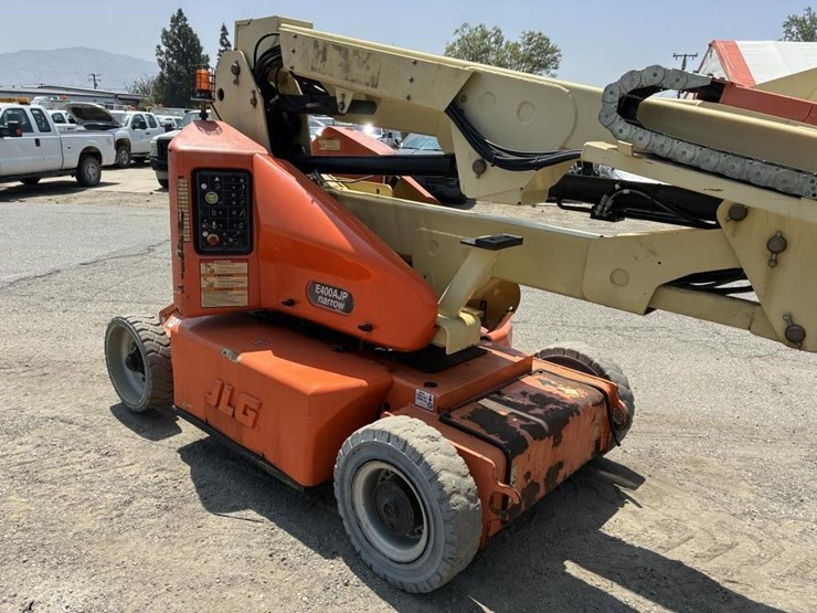 2012-jlg-e400ajpn-image-21