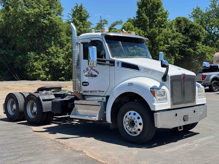 2021-kenworth-t880-image-7
