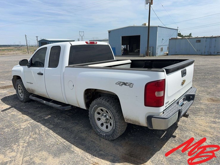 2010-chevrolet-silverado-1500-image-3