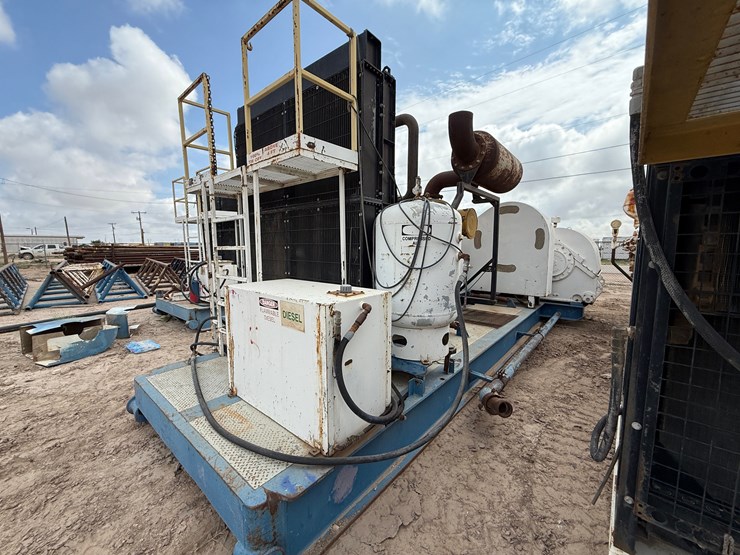 2011-caterpillar-3512-image-1