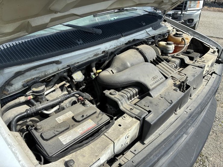 2002-ford-e350-sd-image-10