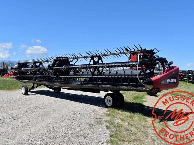 2009-case-ih-2152-image-1