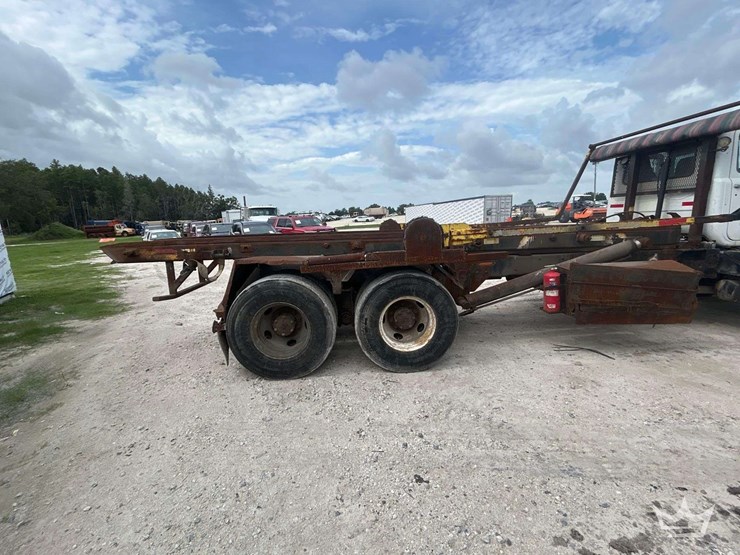1998-mack-dm690s-image-30