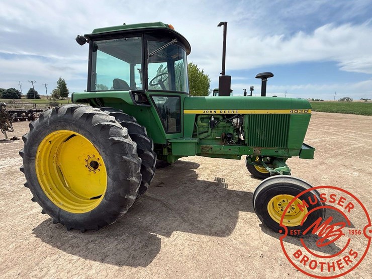1975-john-deere-4030-image-3