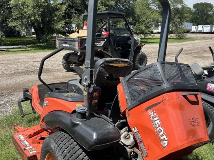 kubota-zg327-image-3