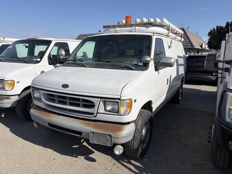 1998-ford-e350-image-1