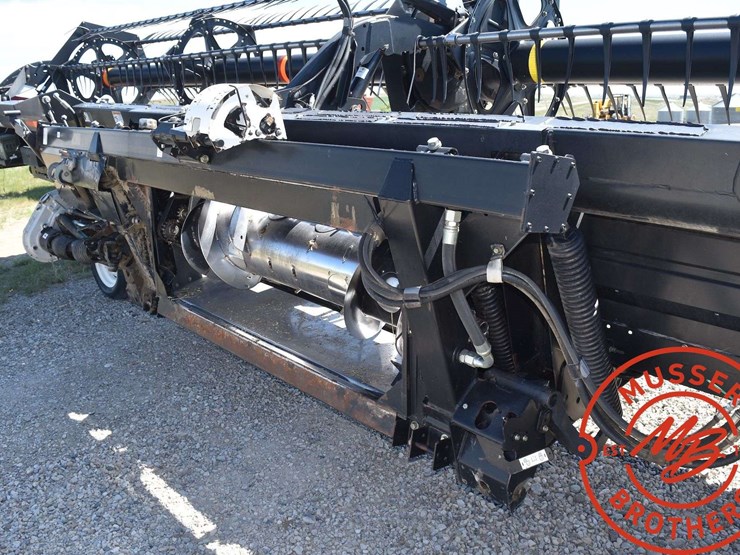 2009-case-ih-2152-image-26