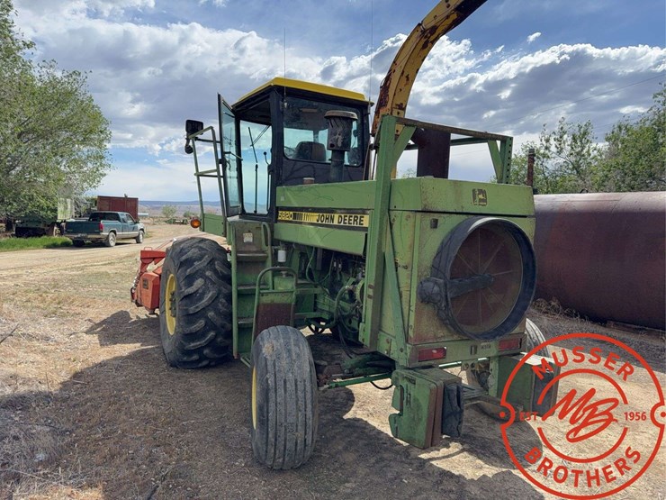 john-deere-5820-image-3
