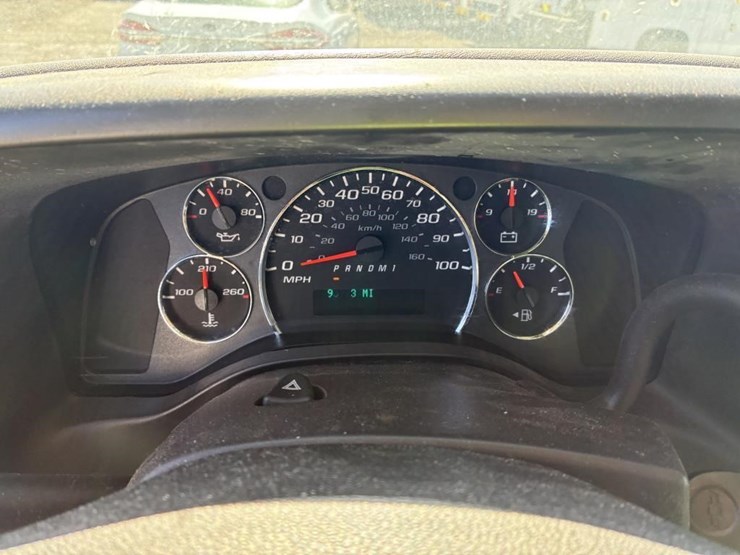 2014-chevrolet-express-3500-image-15