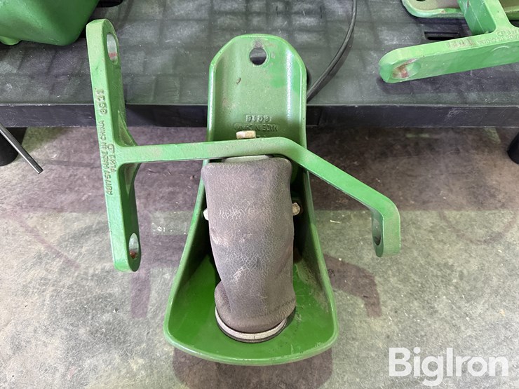 john-deere-down-pressure-air-bags-w/double-valves-image-7