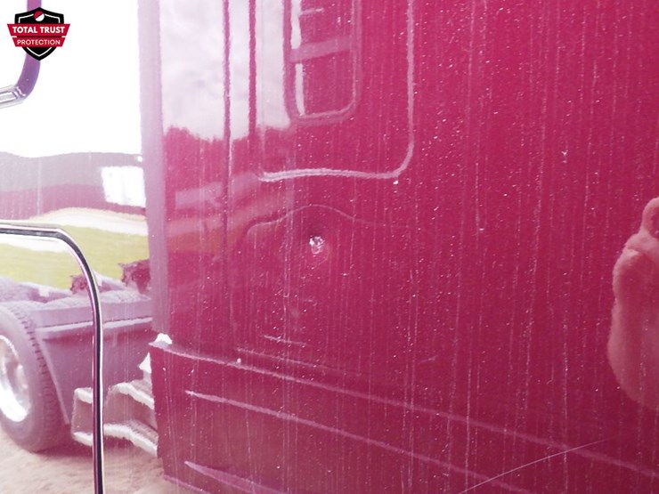 2021-freightliner-cascadia-126-image-5