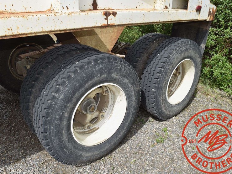 1980-clement-dump-trailer-image-16