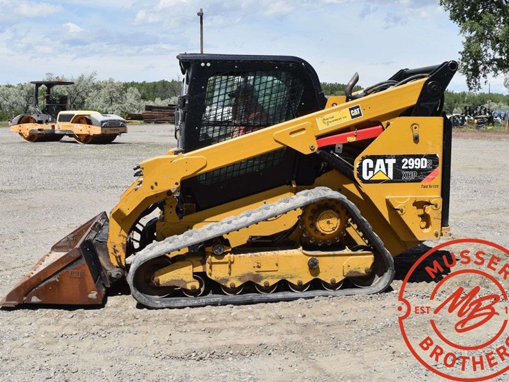 2016-caterpillar-d2-image-6
