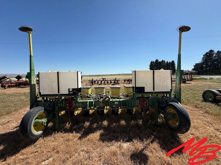 john-deere-7100-image-6