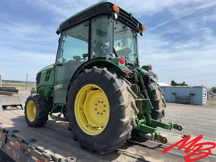 2017-john-deere-5090gn-image-3