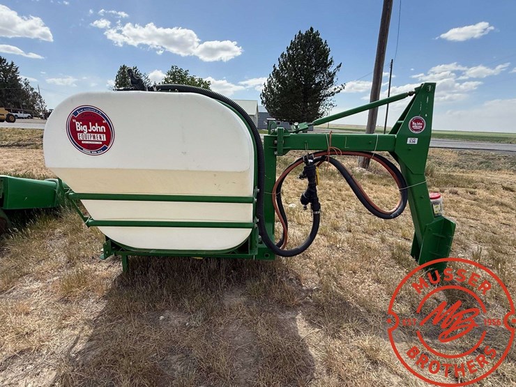 pair-of-500-gallon-big-john-saddle-tanks-image-2