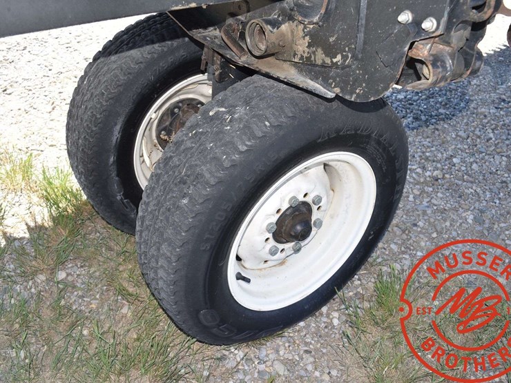 2009-case-ih-2152-image-35