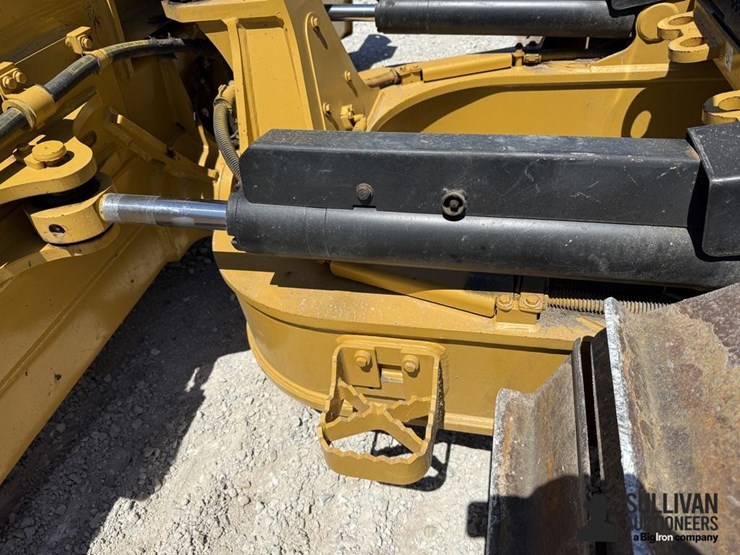 2021-caterpillar-d5-lgp-image-16