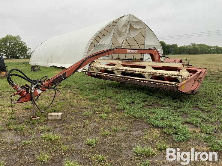 hesston-1014-image-1