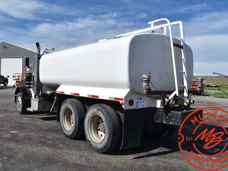 1994-peterbilt-379-image-6